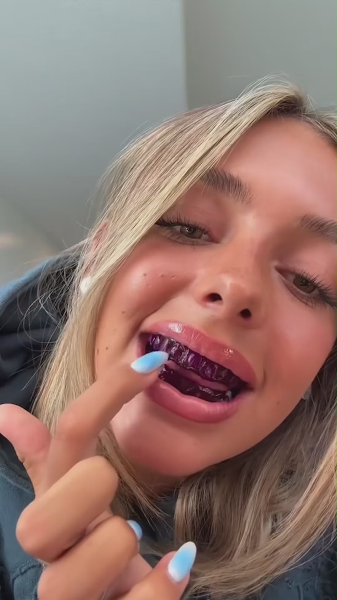 Viral hismile v-34 Whitening Strips video